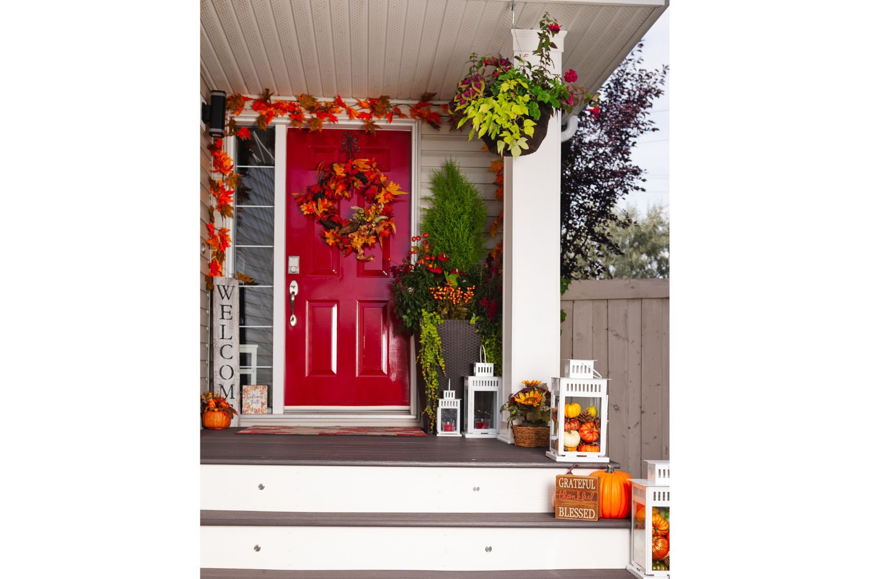 Florida door with fall display