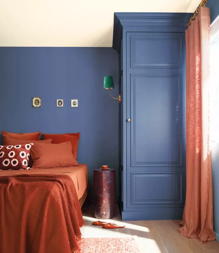 Benjamin Moore Unveils Blue Nova 825 as the 2024 Color of the Year: A Stunning Statement-Making Hue 