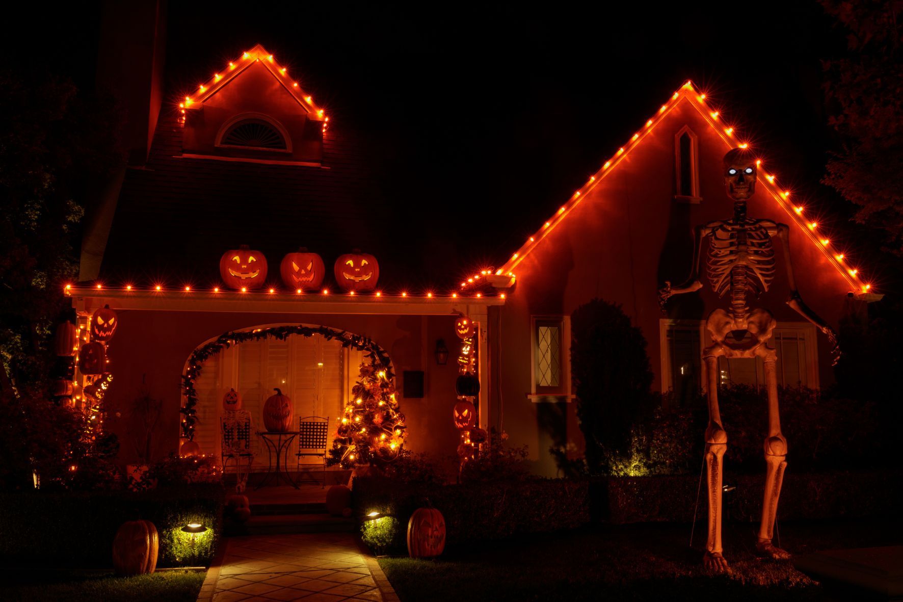 Florida home lit up with halloween lights