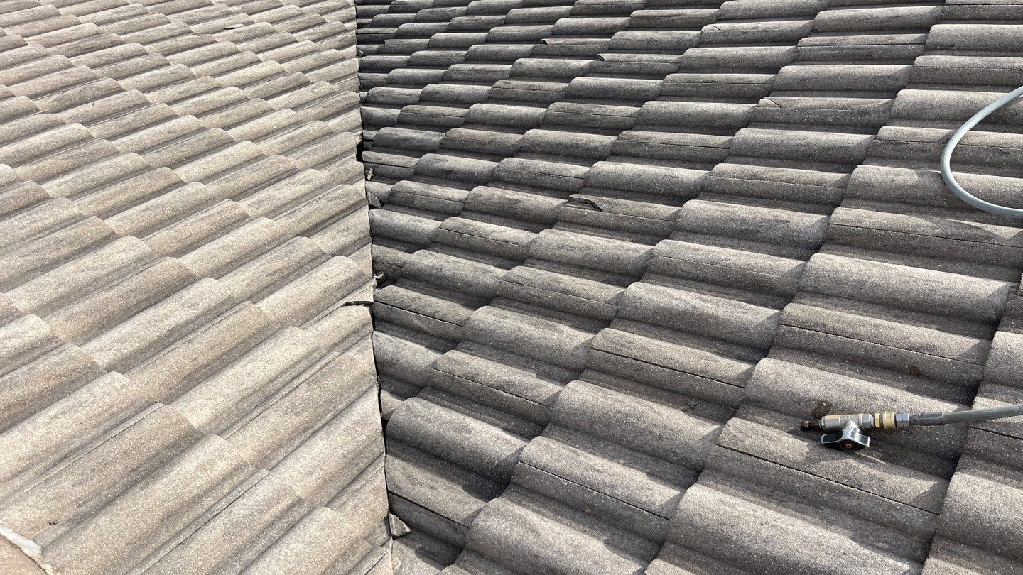 before and after roof pressure washing